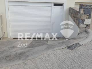 Εισοδος Υπογειου χωρου