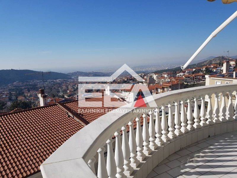 Θέα από μπαλκόνι