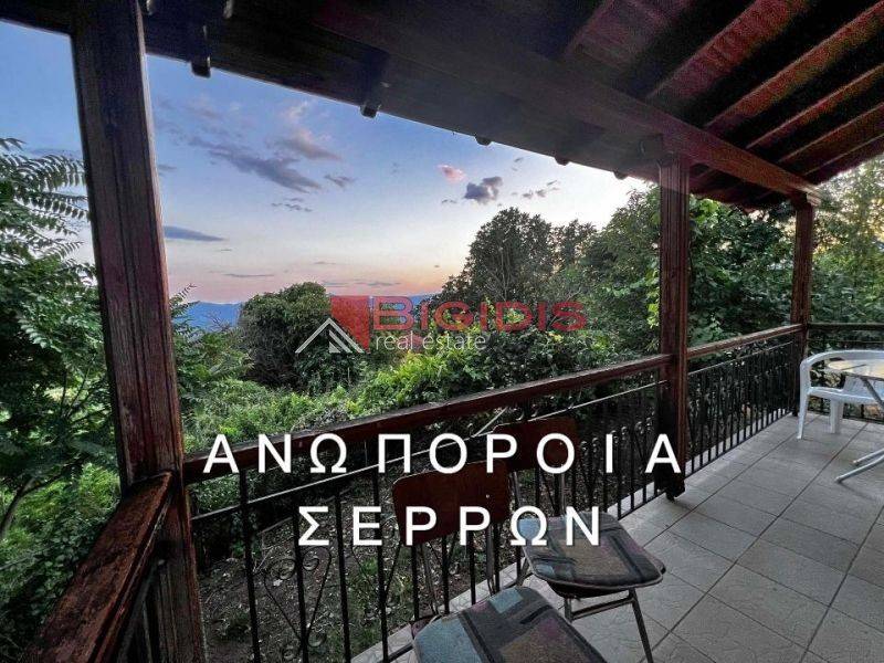 Θέα από μπαλκόνι