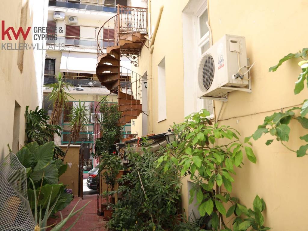 Εσωτερικοι χώροι