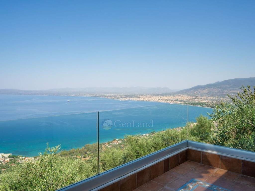 Θέα από μπαλκόνι