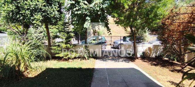 Εξωτερικός χώρος,Μπροστινή Αυλή