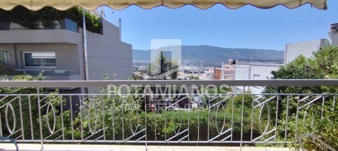 Θέα από μπαλκόνι,Ισόγειο