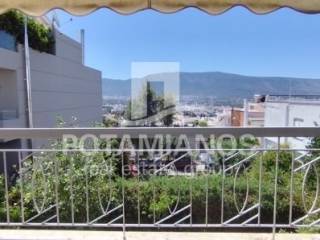 Θέα από μπαλκόνι,Ισόγειο