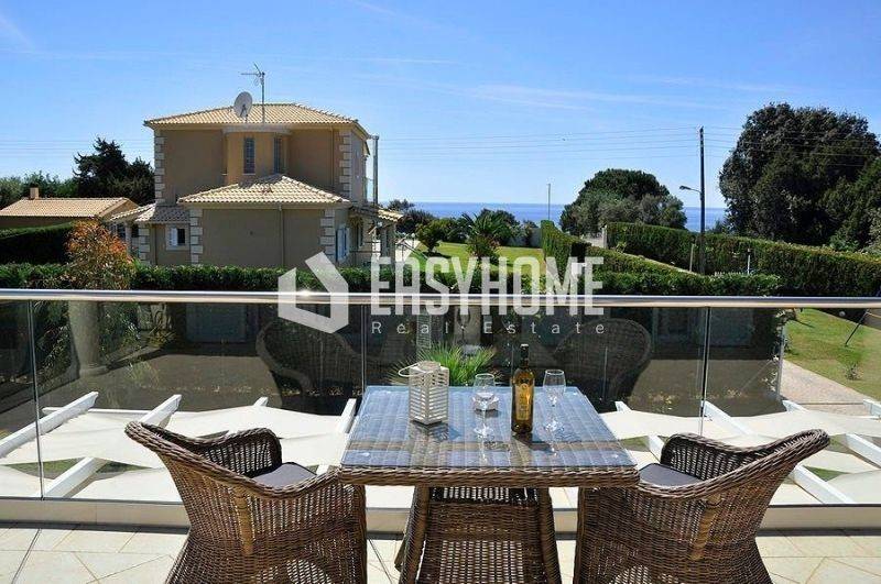 Θέα από μπαλκόνι