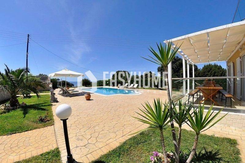 Θέα από μπαλκόνι