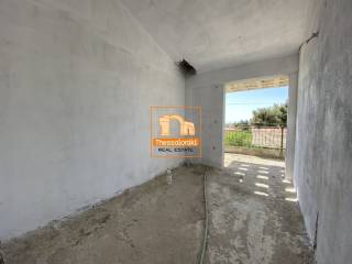 Μεσημέρι, Συγκρότημα κατοικιών