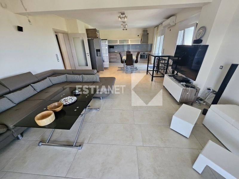 Σαλοκουζίνα