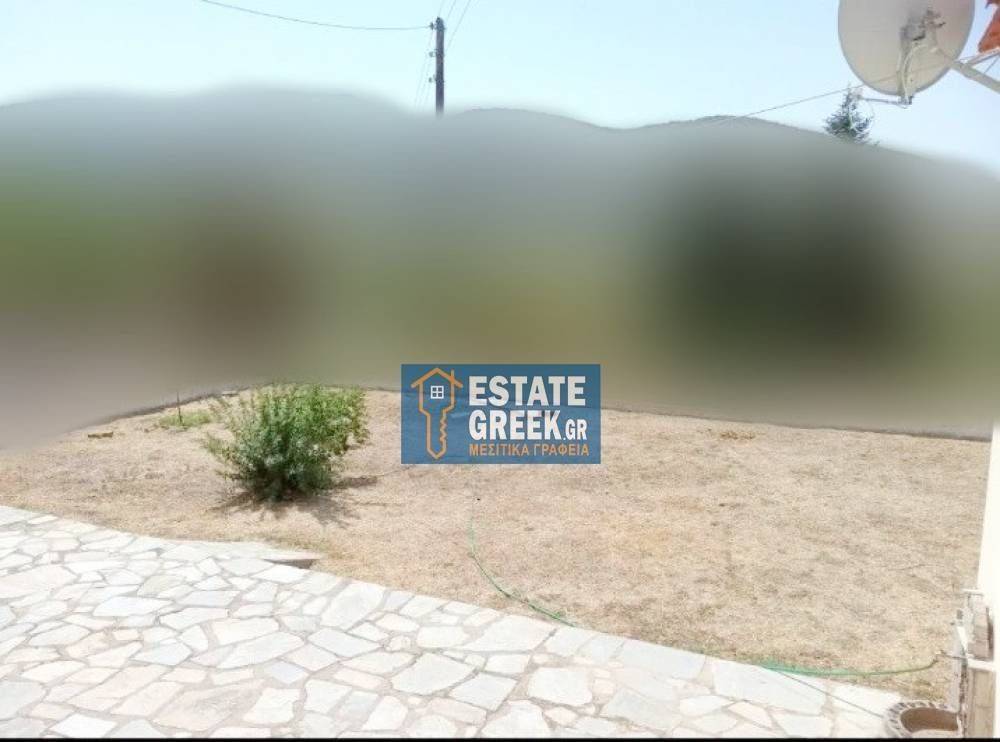  Oikopedo 700 t.m.  Esyche perioche  3 eide thermanses 