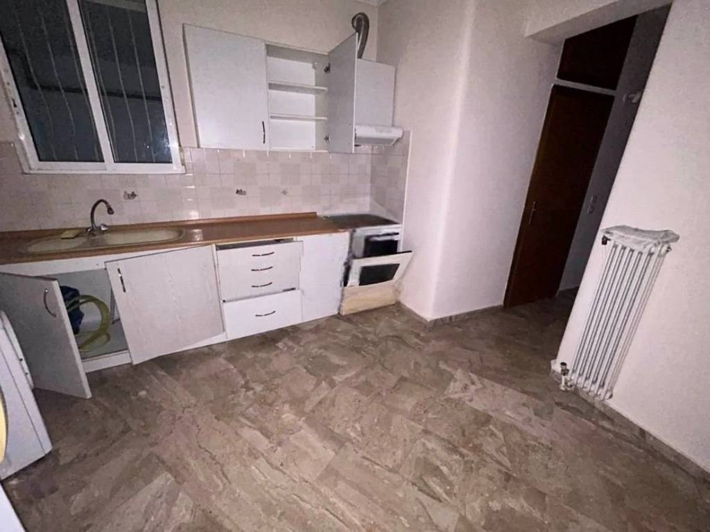 Σαλοκουζίνα