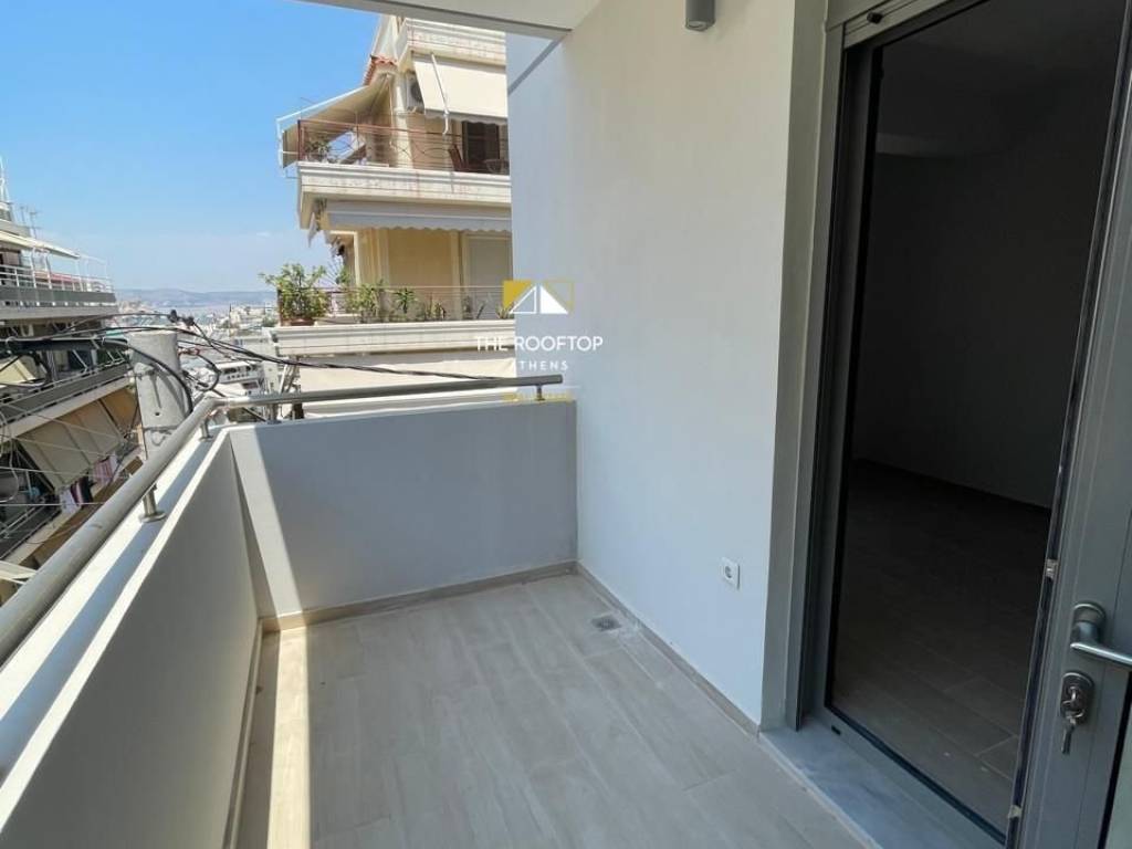 mpalkoni ( 3e eikona)