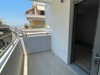 mpalkoni ( 3e eikona)