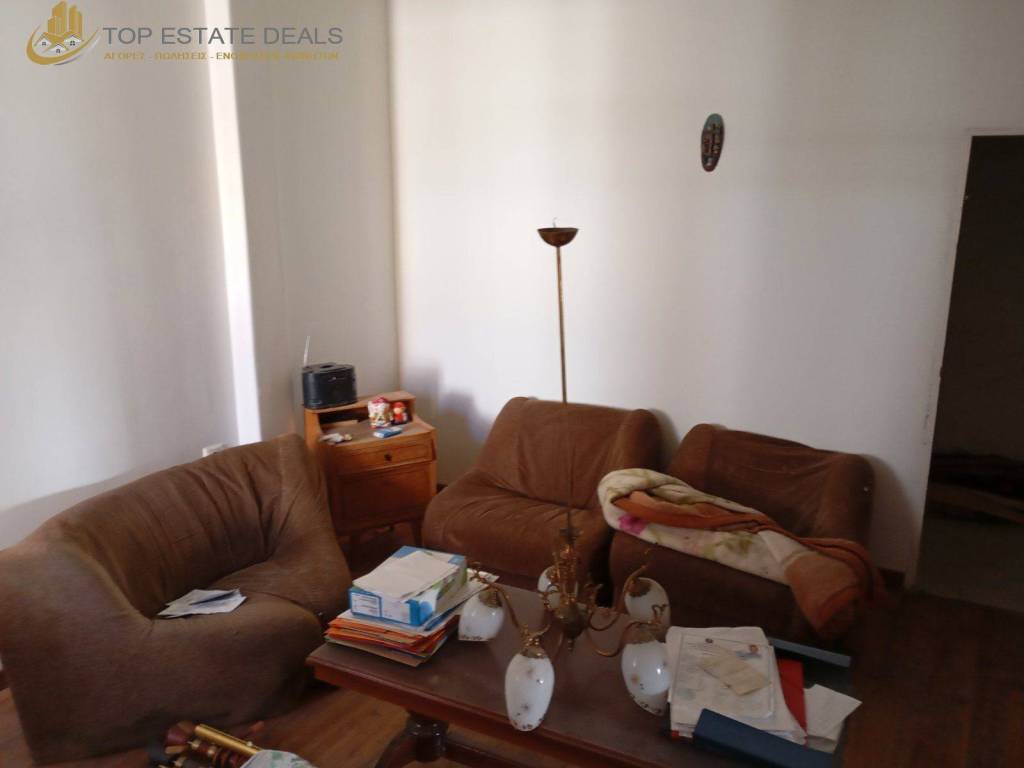 δωμάτιο ισογείου