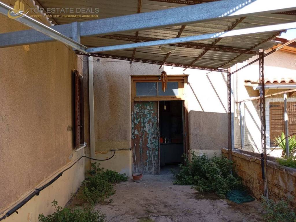 choros isogeioy gkaraz me metallike anoigomene gkarazopoprta