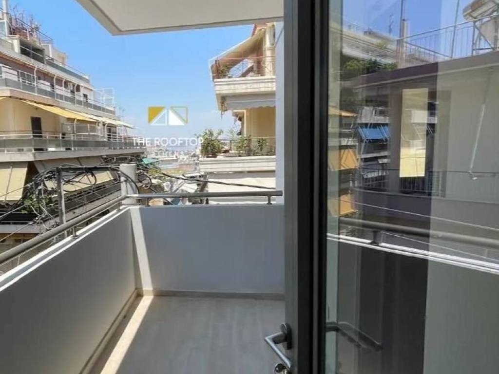 mpalkoni ( 2e eikona)