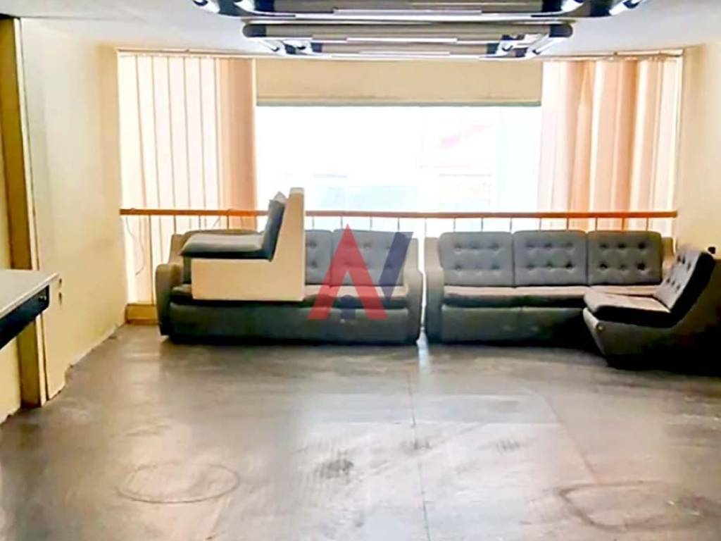 12 : Kypselis 96, Kypseli.jpg