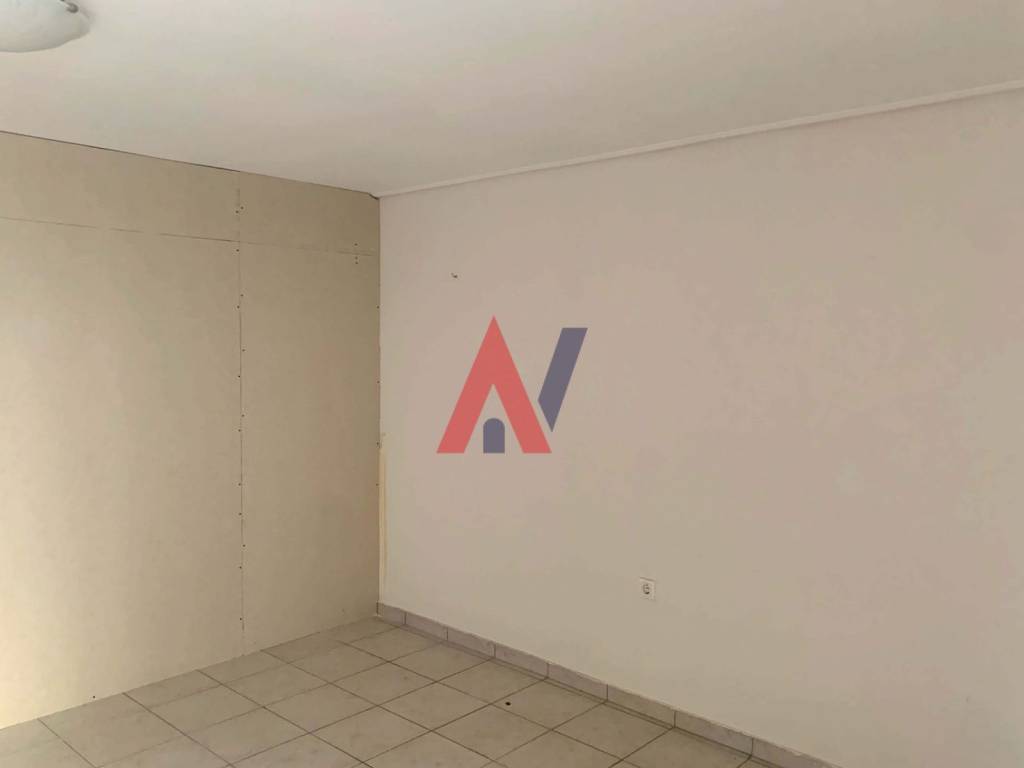 2 : Elefsinivn 80, Hrakleio_Polisi.jpg