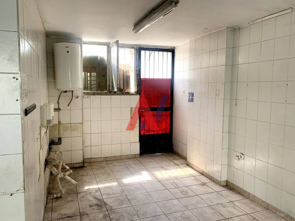 6 : Xaras 52-54, Hrakleio_Rent+Polisi.jpg