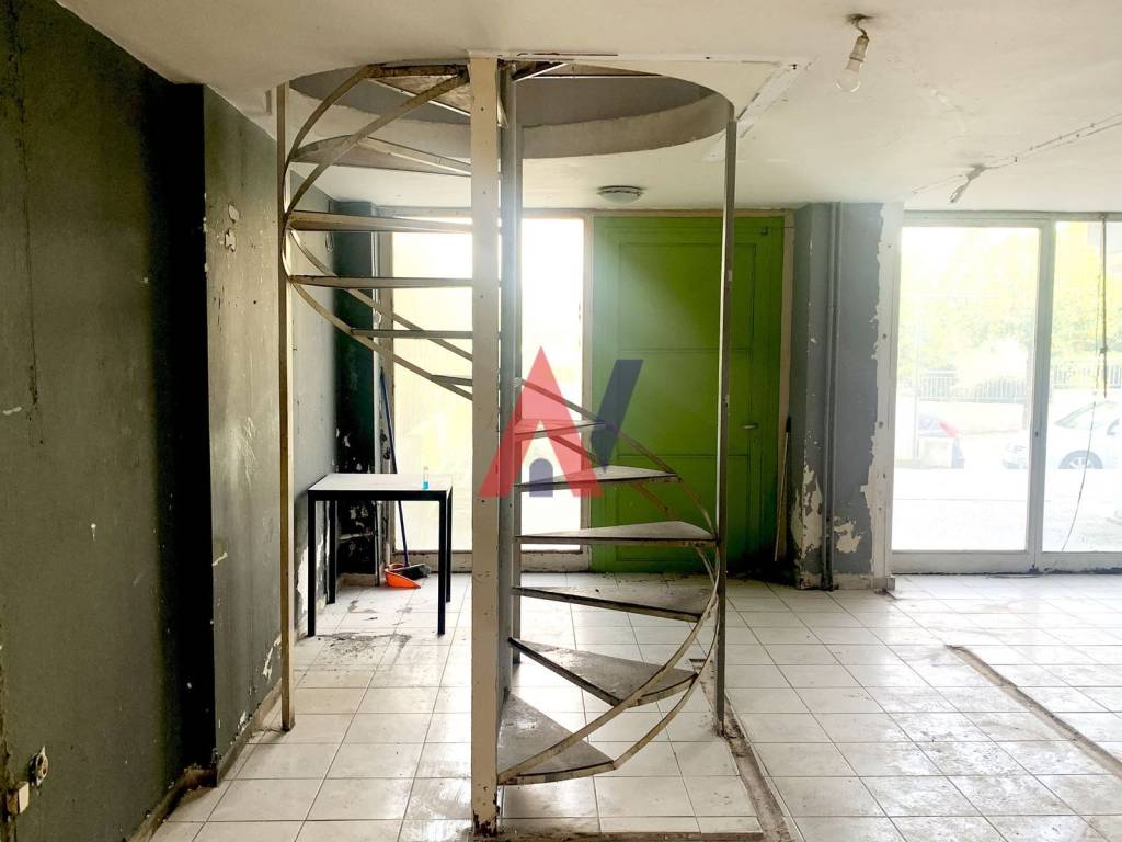 7 : Xaras 52-54, Hrakleio_Rent+Polisi.jpg