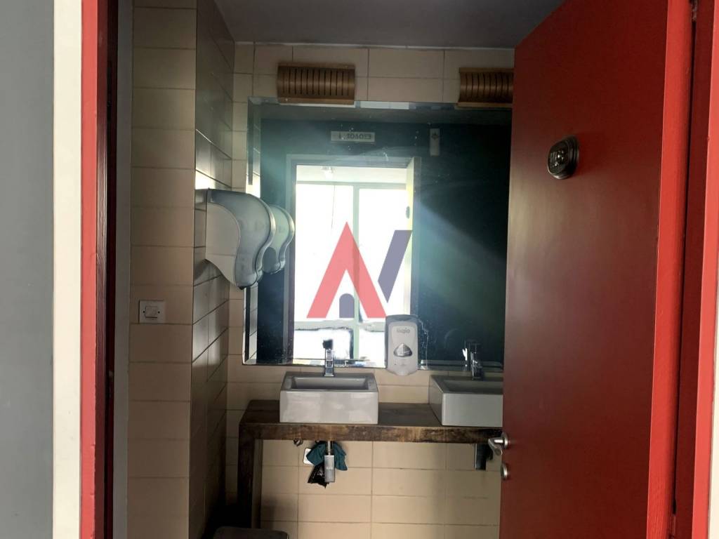 5 : Xaras 52-54, Hrakleio_Rent+Polisi.jpg