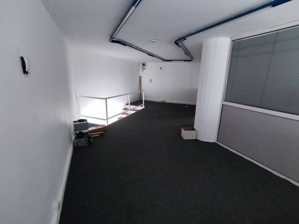 Φωτό 6 καταστημα 140 τ.μ Μελίσσια.jpg