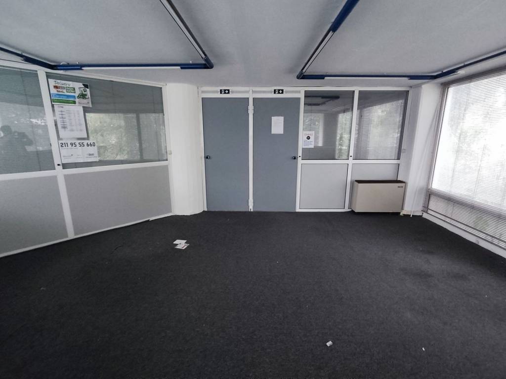 Φωτό 8 καταστημα 140 τ.μ Μελίσσια.jpg