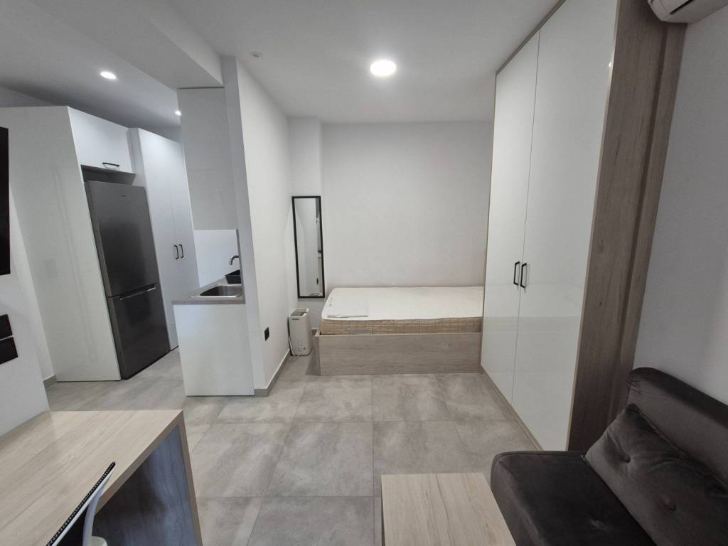 ΣΑΛΟΝΙ-ΥΠΝΟΔΩΜΑΤΙΟ