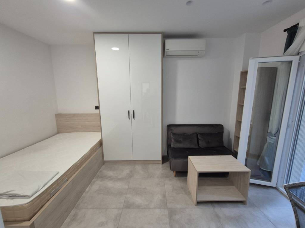 ΣΑΛΟΝΙ-ΥΠΝΟΔΩΜΑΤΙΟ