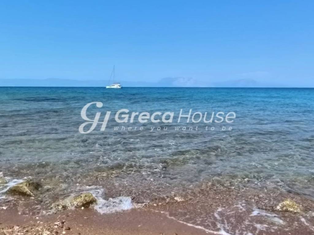 Παραθαλάσσιο Οικόπεδο στην Αχαΐα  Ιδανικό για Τουριστική Ανά