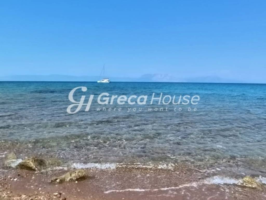 Παραθαλάσσιο Οικόπεδο στην Αχαΐα  Ιδανικό για Τουριστική Ανά