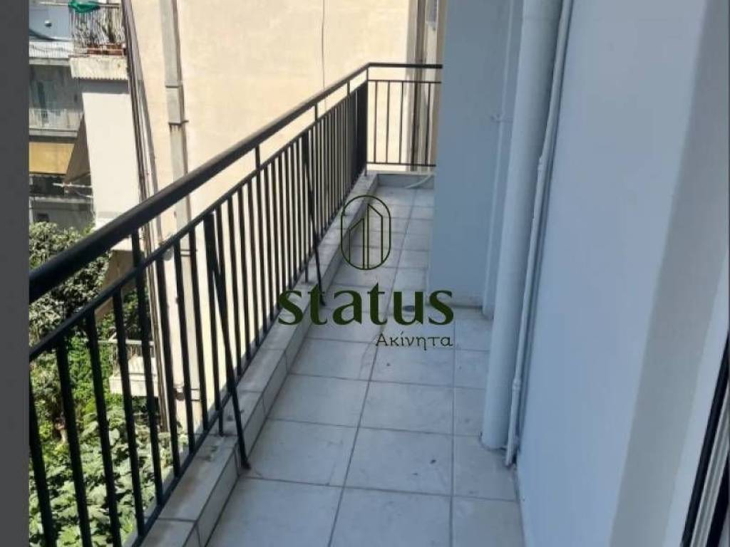 Θέα απο μπαλκόνι