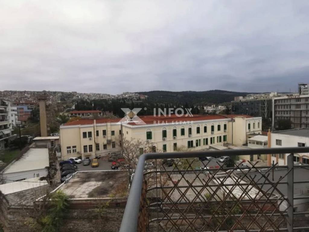 Θέα από μπαλκόνι