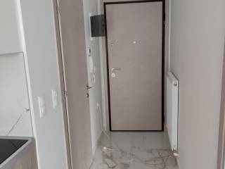 Forumland Real Estate, Είσοδος