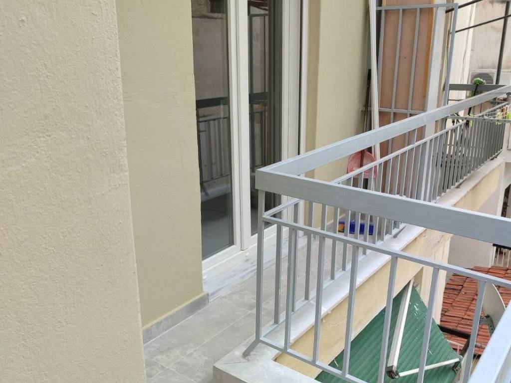 Forumland Real Estate, Μπαλκόνι