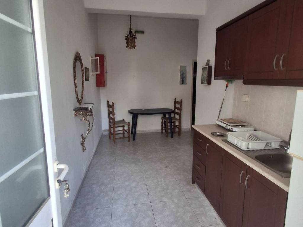 Διαμέρισμα 1
ΚΟΥΖΙΝΑ 2ΚΡΕΒΑΤΟΚΑΜΑΡΕΣ ΜΠΑΝΙΟ