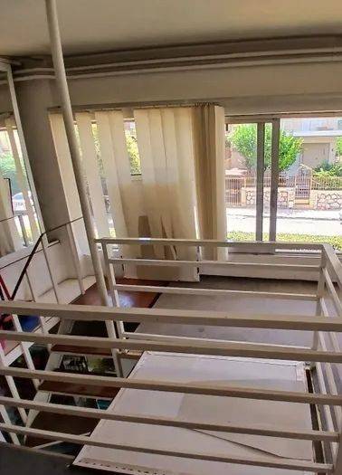 Εμπορικό ακίνητο στην Αμφιθέα