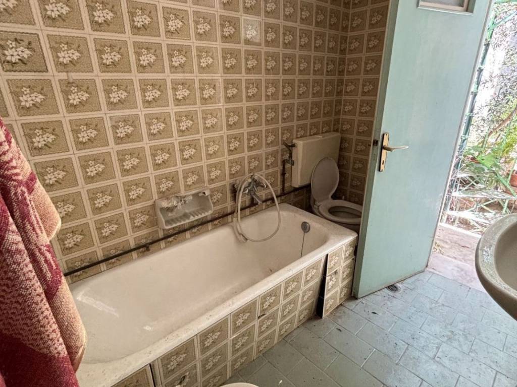 εξωτερικό μπάνιο