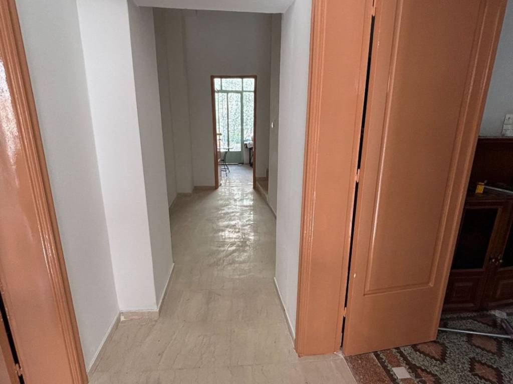 κοινόχρηστη είσοδος