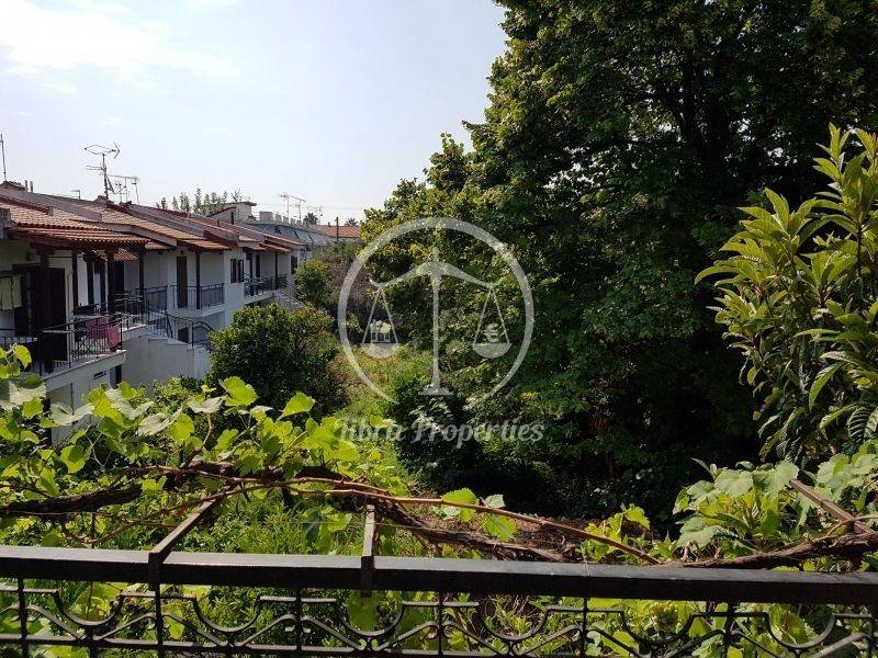 Θέα από μπαλκόνι