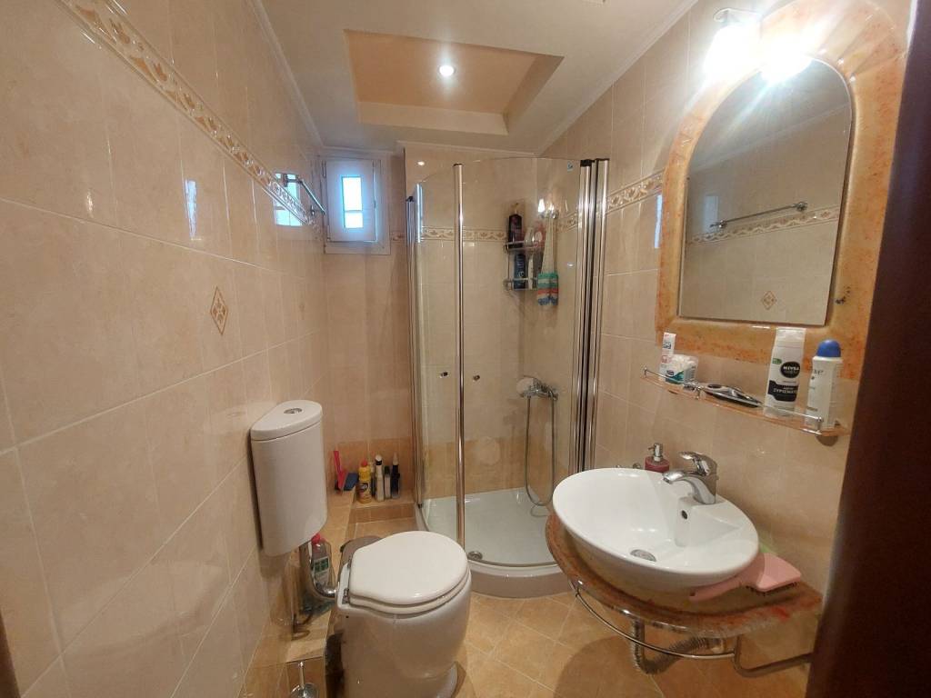 μπανιο ισογειου