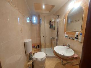 μπανιο ισογειου