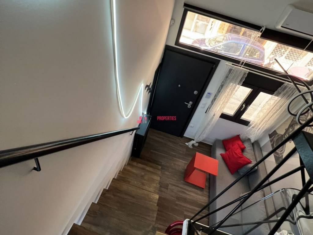 ΕΣΩΤΕΡΙΚΗ ΣΚΑΛΑ