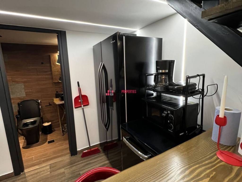 ΣΑΛΟΚΟΥΖΙΝΑ