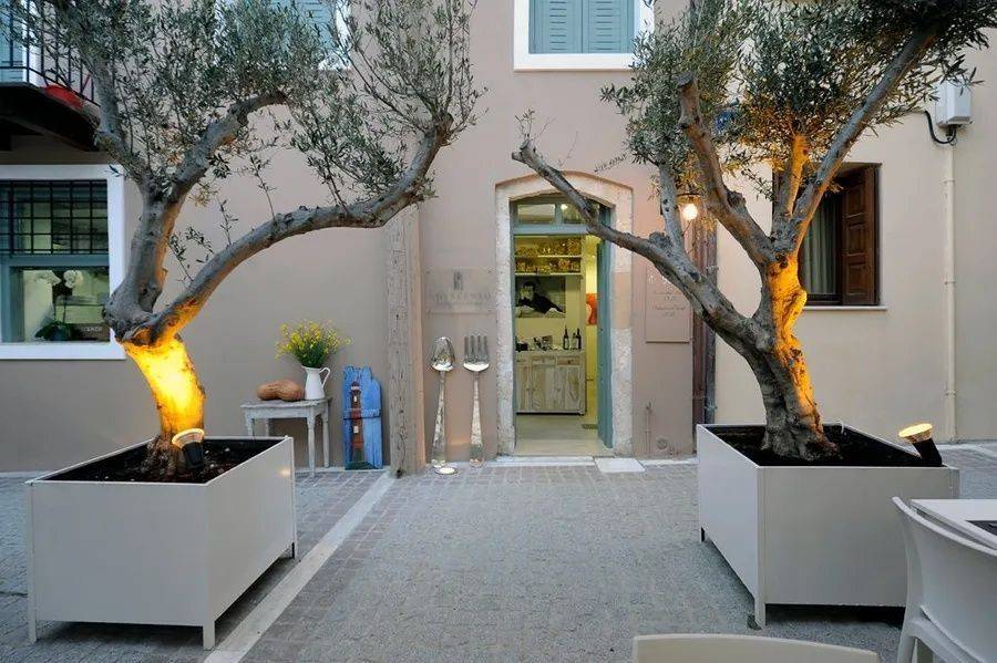 Εσωτερικοι χώροι