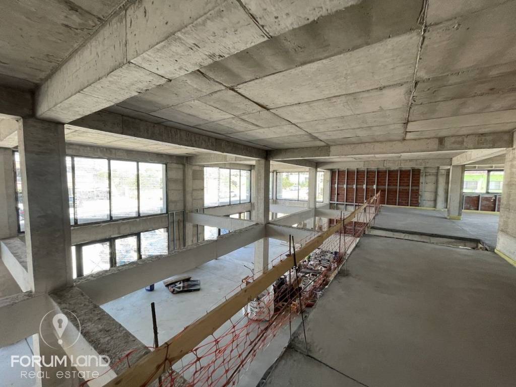 Forumland Real Estate, Πατάρι