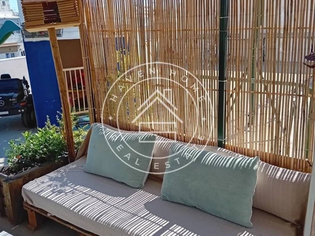 Θέα από μπαλκόνι