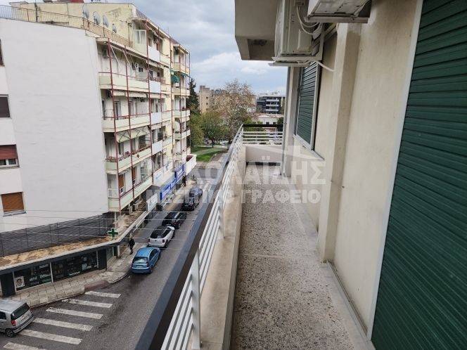 Θέα από μπαλκόνι