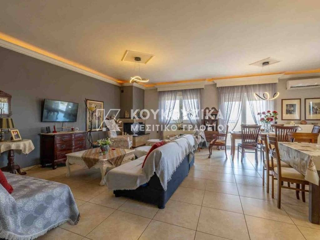 Σαλοκουζίνα