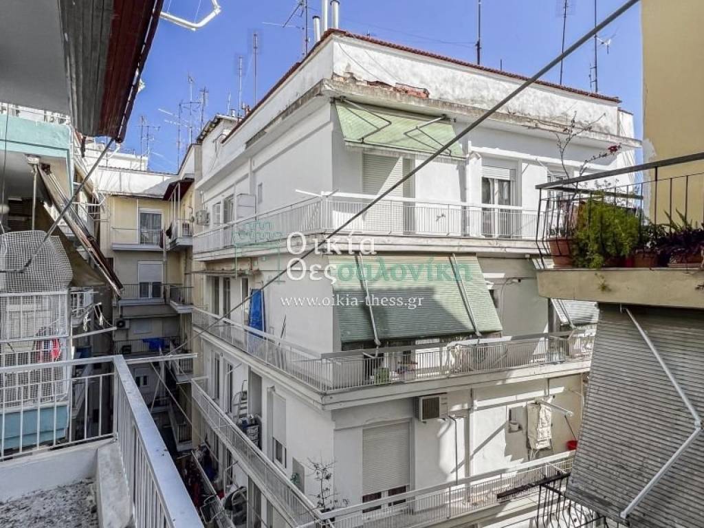 Θέα από μπαλκόνι