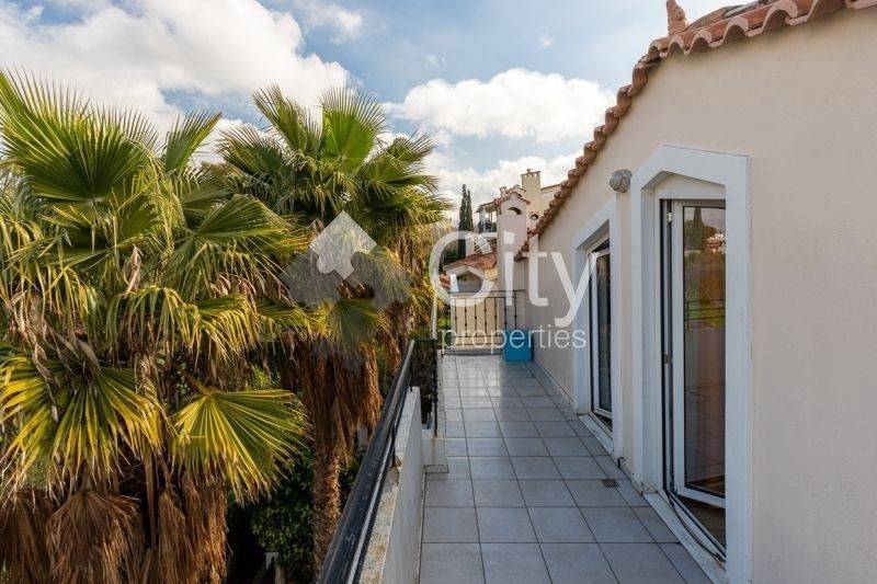 Θέα από μπαλκόνι